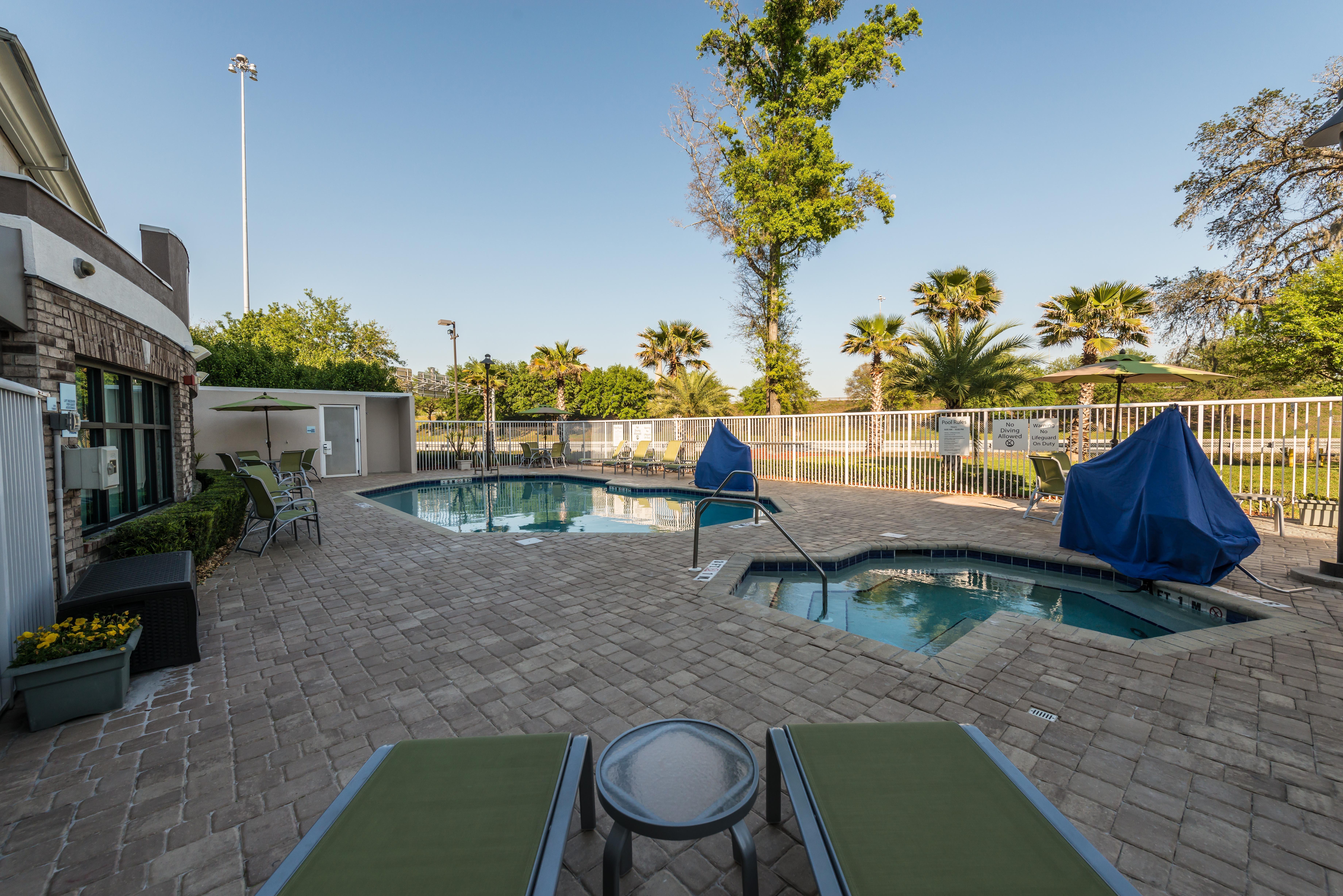 Holiday Inn Express Hotel & Suites Jacksonville-Blount Island By Ihg Eksteriør bilde